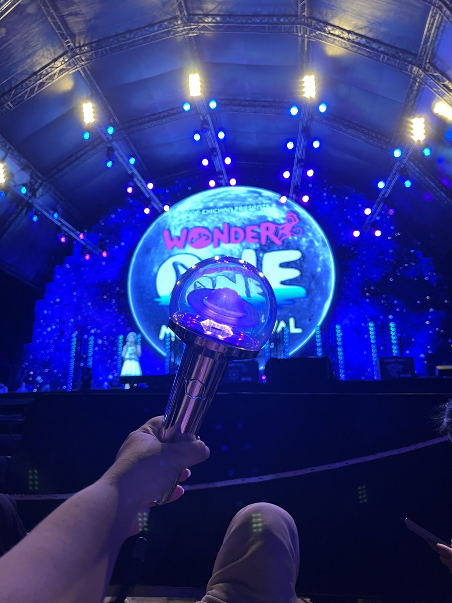 meonmoon_me's tweet image. ถึงบ้านแล้วคับ 
งานเฟสวันนี้ ศิลปินคุ้มมาก แต่การจัดการหน้างานอาจจะยัง.. ไว้ไป Feedback กับผู้จัดทีเดียว
 
ทั้งแหกปาก ทั้งเต้นจนเสียงไม่เหลือกลับบ้าน 🤣
แล้วเพื่อนๆ จอยมากวันนี้ ม้วนจัด ร่างแหลก

ไม่ไหวแระ นอนๆๆๆ GN 💜💜 

#JeffSatur #Saturdayss