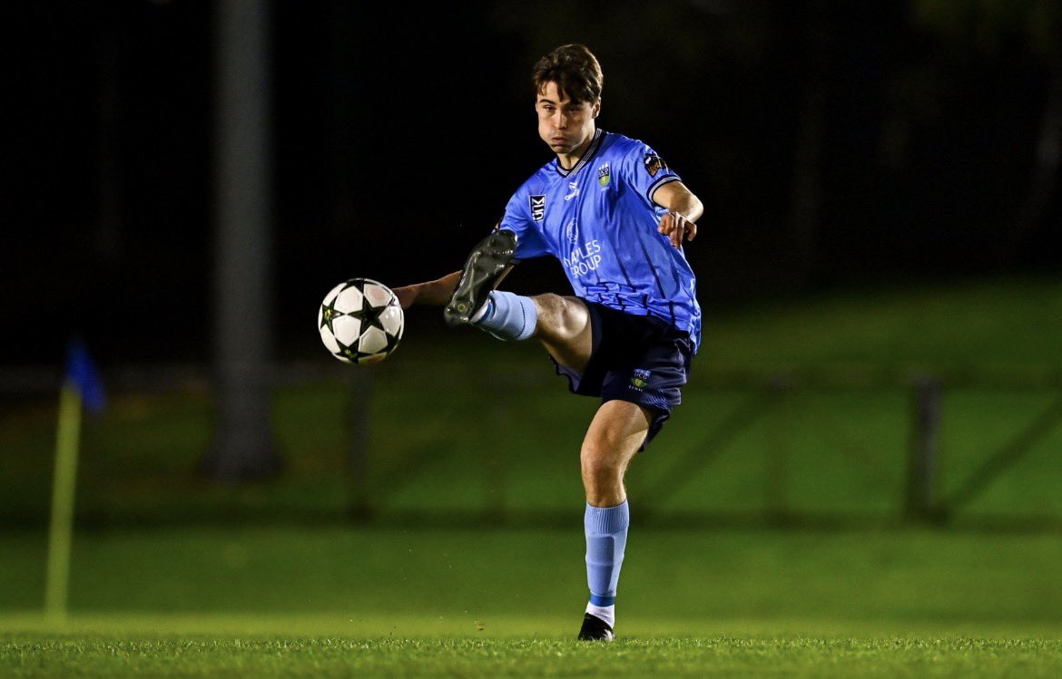 𝐖𝐡𝐚𝐭 𝐚 𝐝𝐢𝐟𝐟𝐞𝐫𝐞𝐧𝐜𝐞 𝟑𝟔𝟒 𝐝𝐚𝐲𝐬 𝐜𝐚𝐧 𝐦𝐚𝐤𝐞 🌟🇮🇪

On Friday night, Cathal McCarthy played 80 minutes for Hull City in their FA Cup defeat to Chelsea and gave a very good account of himself at left centre-back against the world champions.

But just 364 days