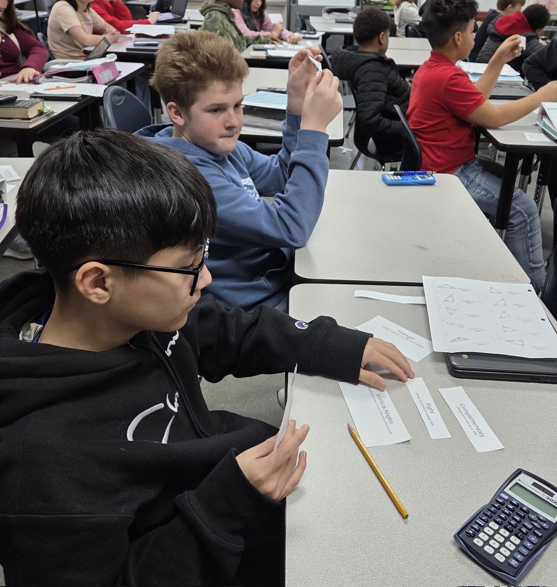 Adriane New tweet media