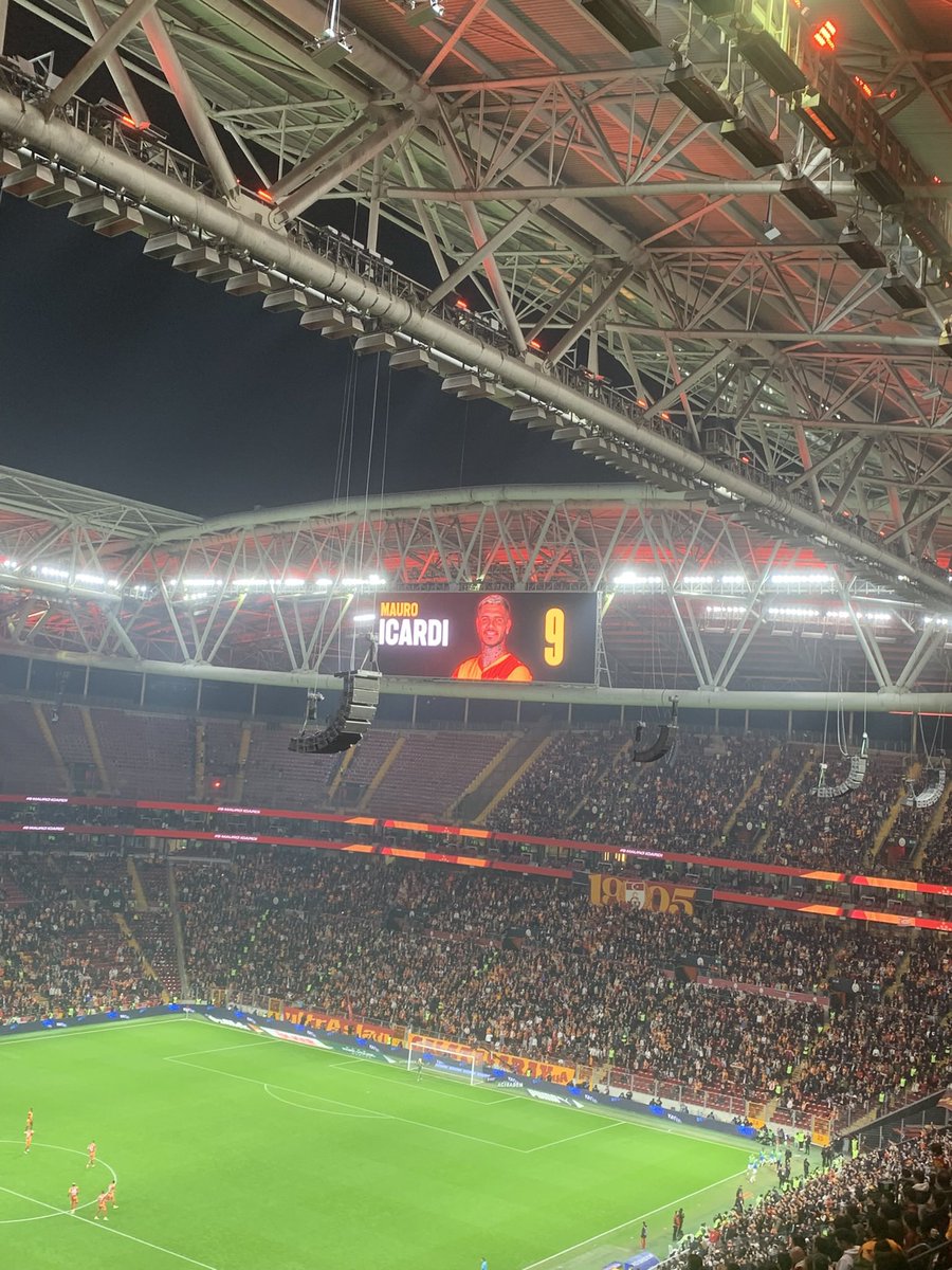 Dun aksam evimde idim💛❤️