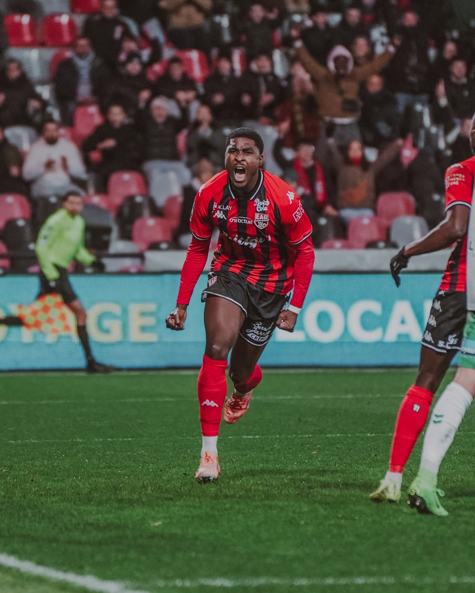 En Avant Guingamp tweet media