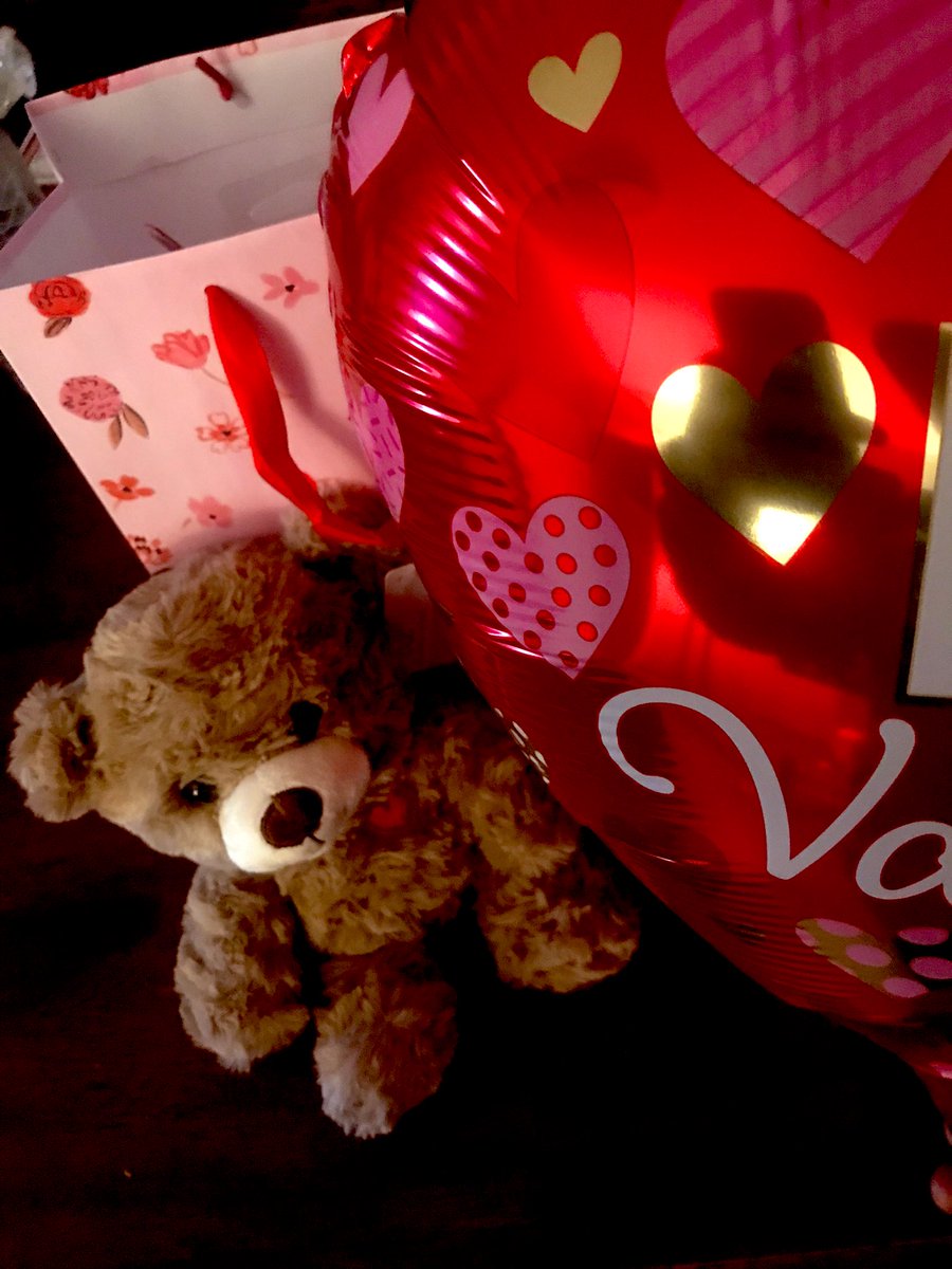 Smoke3808's tweet photo. Show the hardworking mothers , grandmas , lovely lover partner that you appreciate them today❤️‍🔥 Happy Valentines Day 🐻 #offthetop 

#daughtergift https://t.co/o8SPYuA5aS