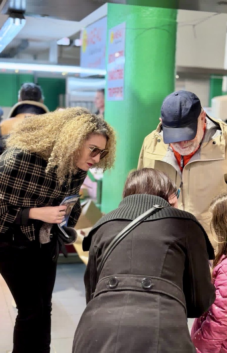 Après le marché de Châteauneuf, direction le marché des Halles : encore de très beaux échanges avec les habitants.
Merci pour votre disponibilité et vos témoignages du terrain 💬