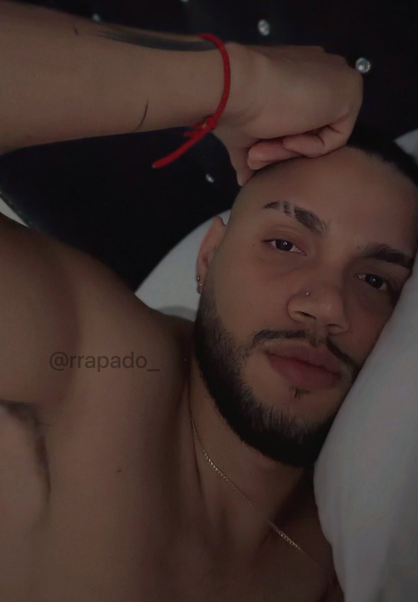 rrapado_'s tweet photo. Happy Valentine’s 🤍 https://t.co/mi1CxGqXkP