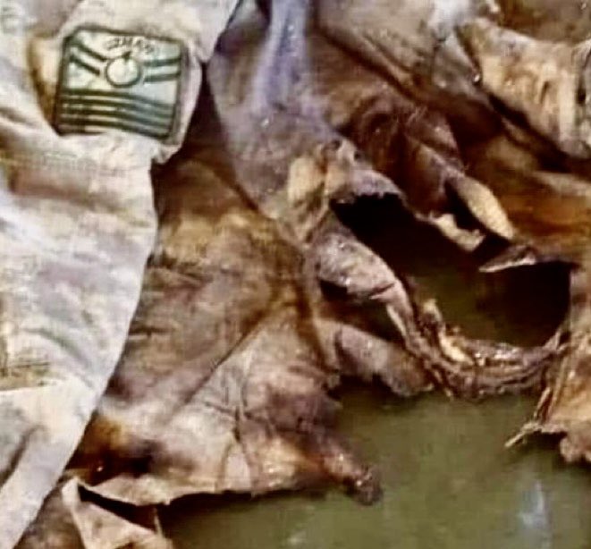 Türkiye için cephede kurşun yiyen Uzman Çavuşlar <a href="/TSKGnkur/">TSK</a> Orduevinde bir çay bile içemiyorsa

İktidarıyla muhalefetiyle tüm partiler ve milletvekilleri söz vermesine rağmen

Uzman Çavuşlar hala Orduevlerine alınmıyorsa

Hiç kimse kusura bakmasın;

Askeri vesayet dimdik ayakta ‼️