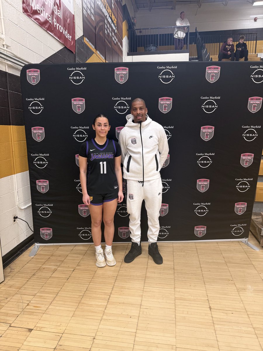 GirlsHoop_CMI's tweet photo. Game #2 

MVPs 

Trinity High school versus Saint Joseph Academy 

Trinity wins it here 

#ChetMasonInvitational https://t.co/ZmmgnNV8DA