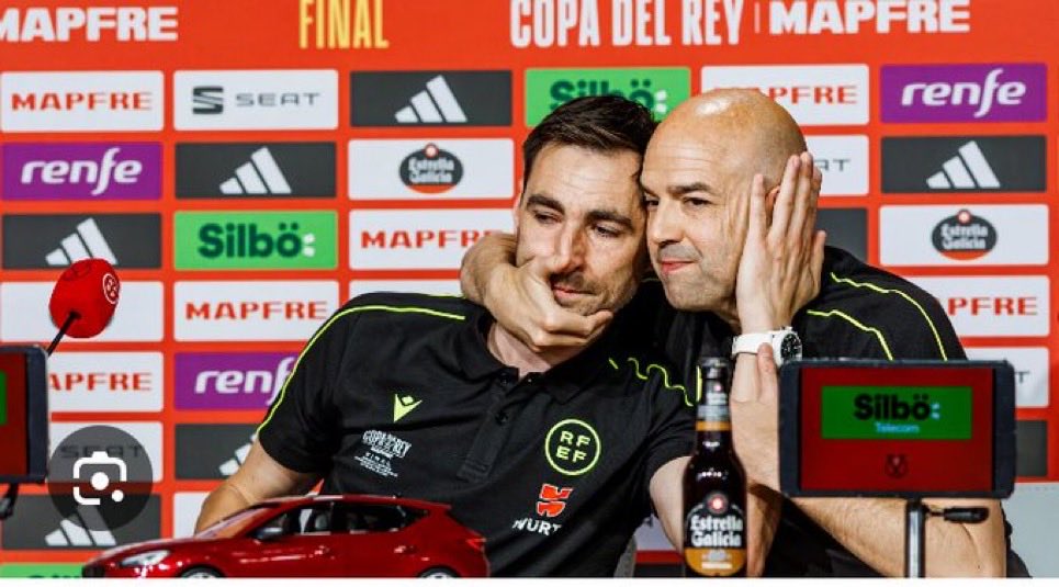 Hoy no salen estos sinvergüenzas del <a href="/CTARFEF/">CTA</a> llorando que a sus hijos le insultan en el colegio ? Hoy no amenazan al club que se queja de ellos ?  Ah espera que de estos estuvieron 30 años cobrando, faltaría más. 😁