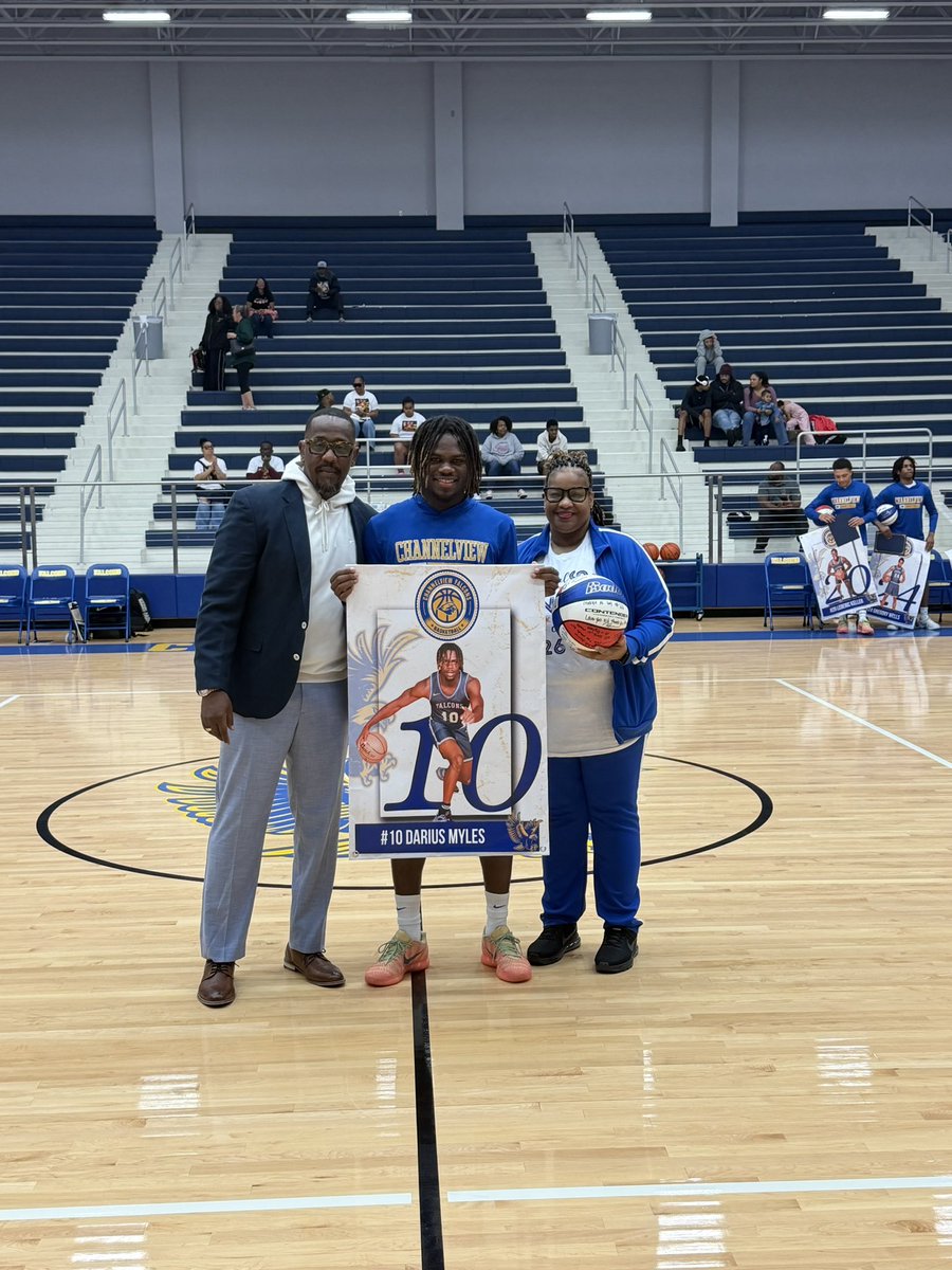 Channelview Basketball tweet media