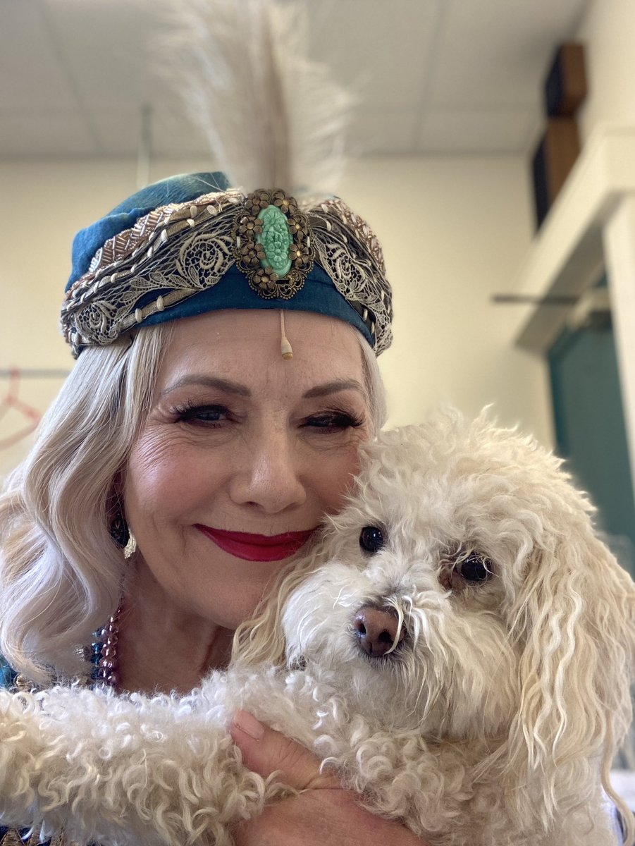 Glynis Barber tweet media