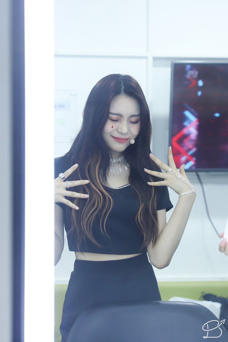 hourlyrloldl's tweet image. BUDDY M*MBERSHIP - APPLE ERA PART 3