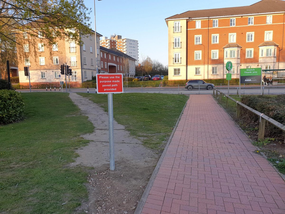 Desire paths naturally form as pedestrians search for the quickest path

This is the result when urban planners don't take human behaviour into account