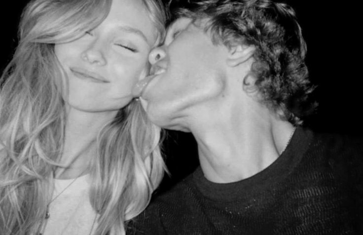 “artık oyun yok diyorsun yani?”
“yok”
“söz mü?”
“söz.”
#konrulunkafesi