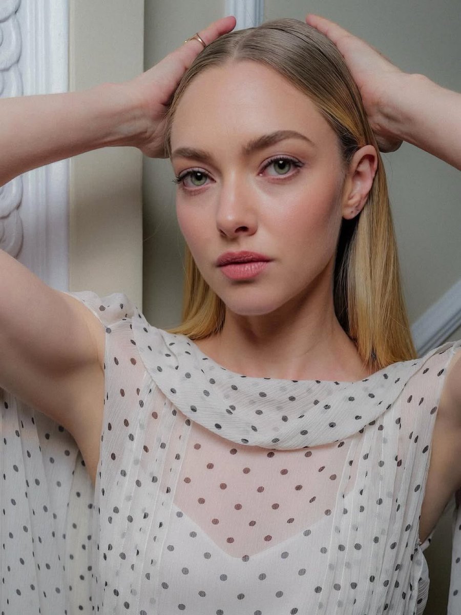 Amanda Seyfried stuns in new photo 📸