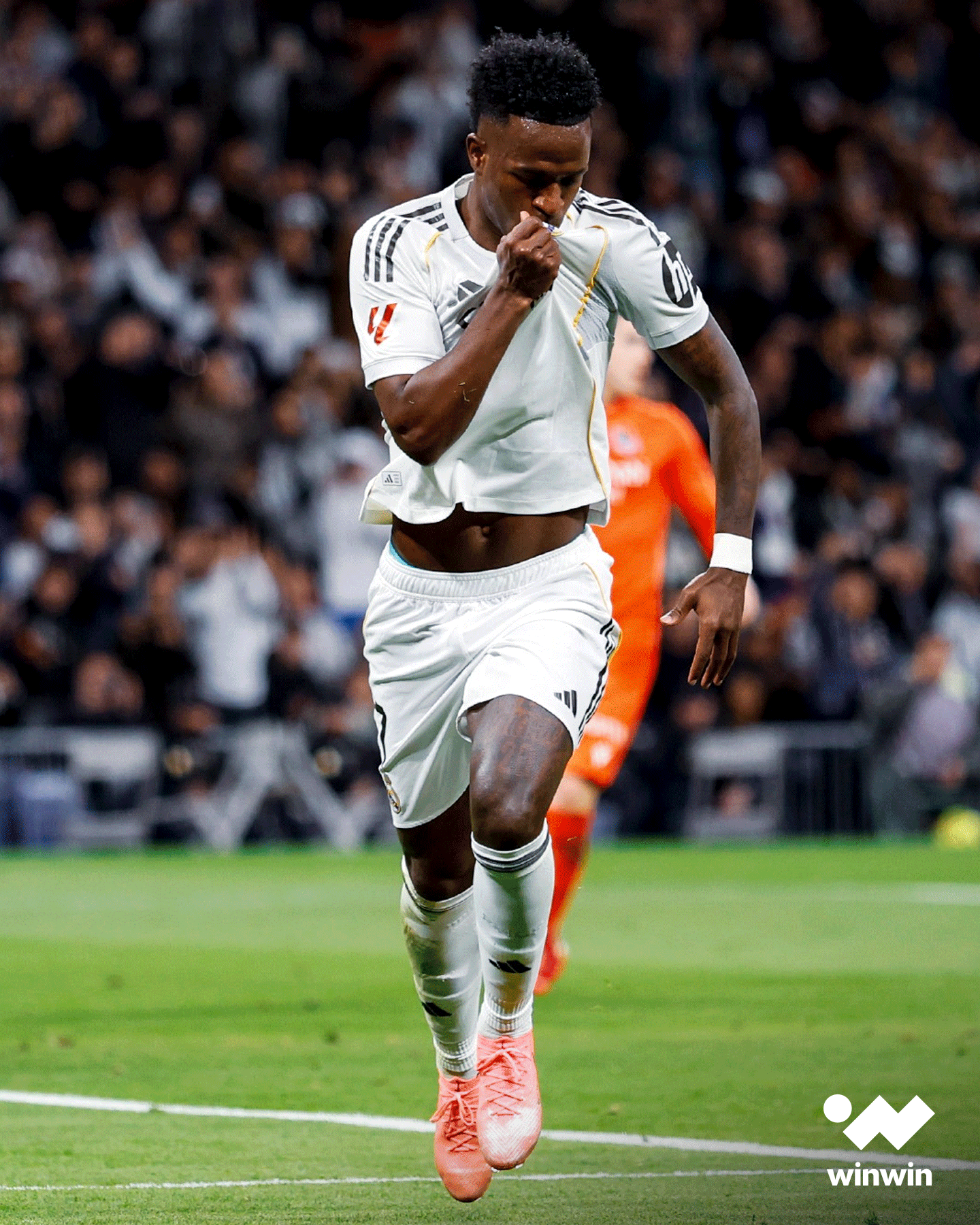 شوط ممتع لجماهير الملكي. ريال مدريد يتقدم في الشوط الأول على ريال سوسيداد بنتيجة 3 أهداف لهدف 