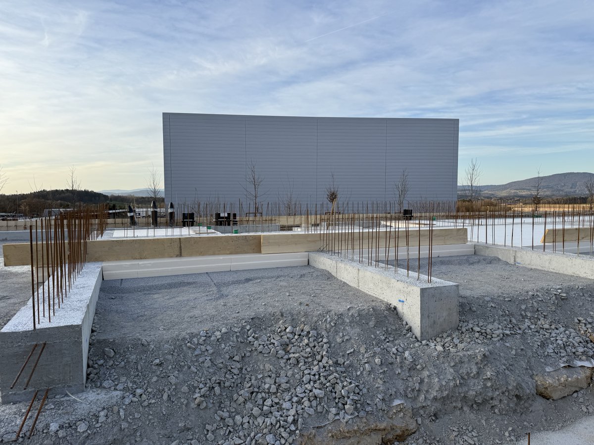 CYBER CUBE tweet media