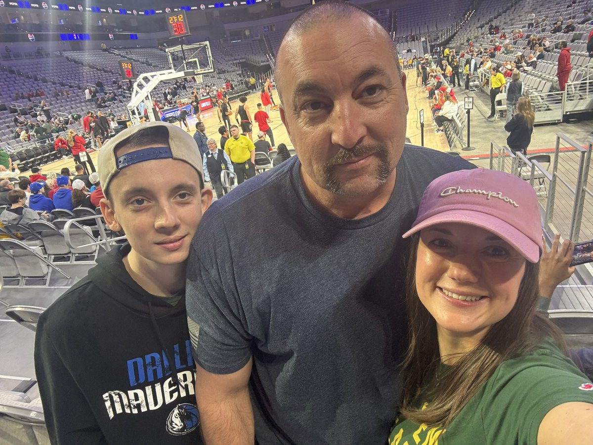 Stephanie Clayton tweet media