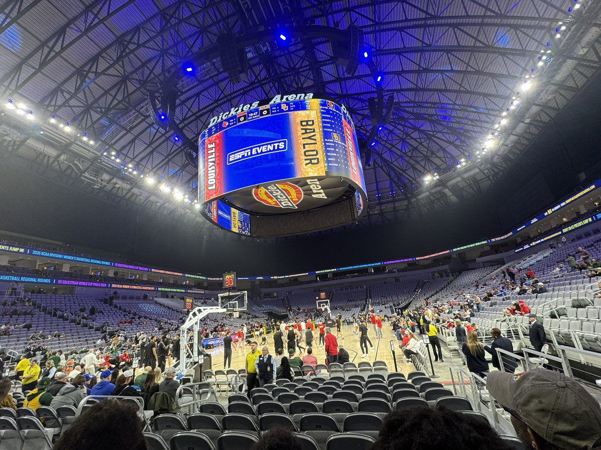 Stephanie Clayton tweet media