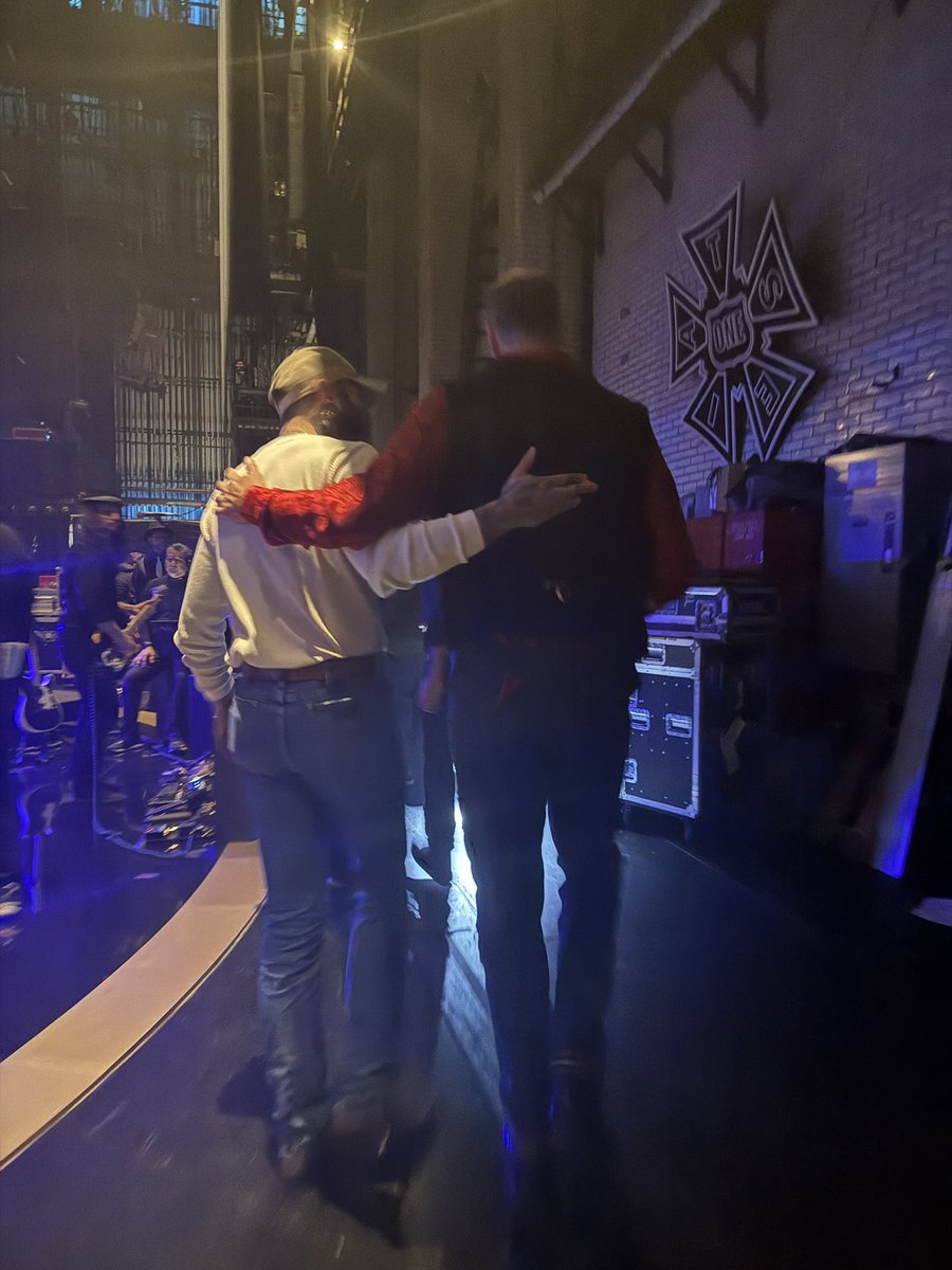 Extra Posty tweet media