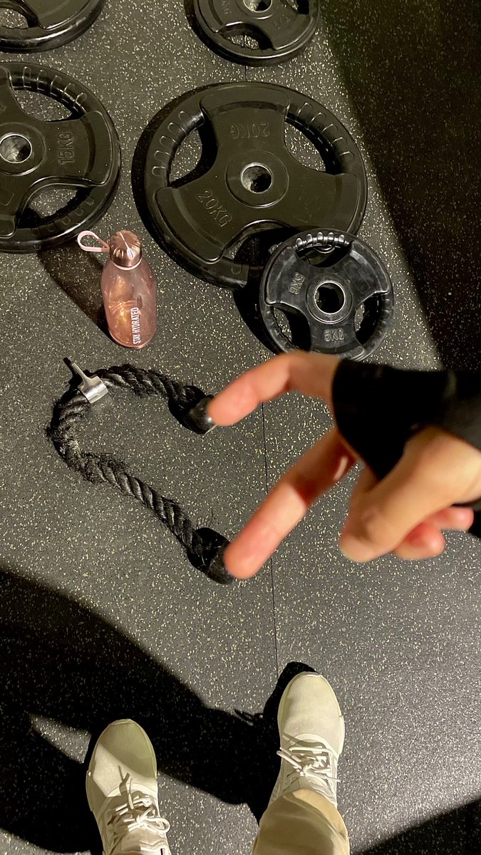 896Same's tweet photo. My favorite place🏋🏻‍♂️❤️ https://t.co/EdunznBELX