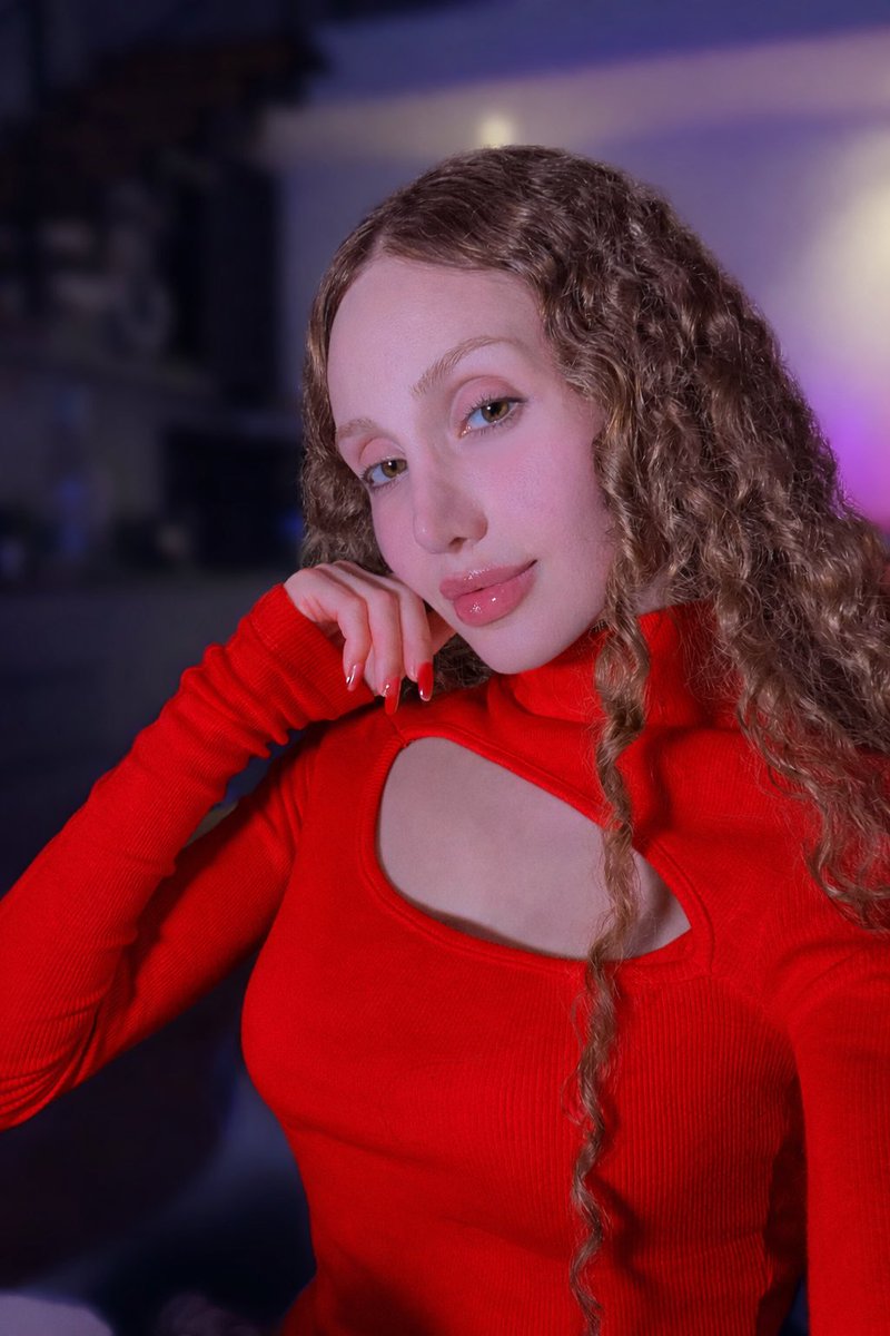 ItsNala's tweet photo. GN and Happy Valentine's Day ❤️ https://t.co/NX59plEQsF