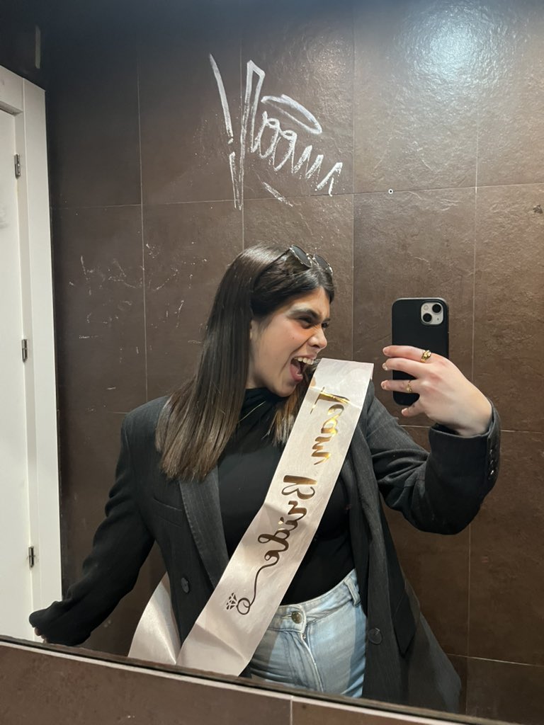 inés. tweet media