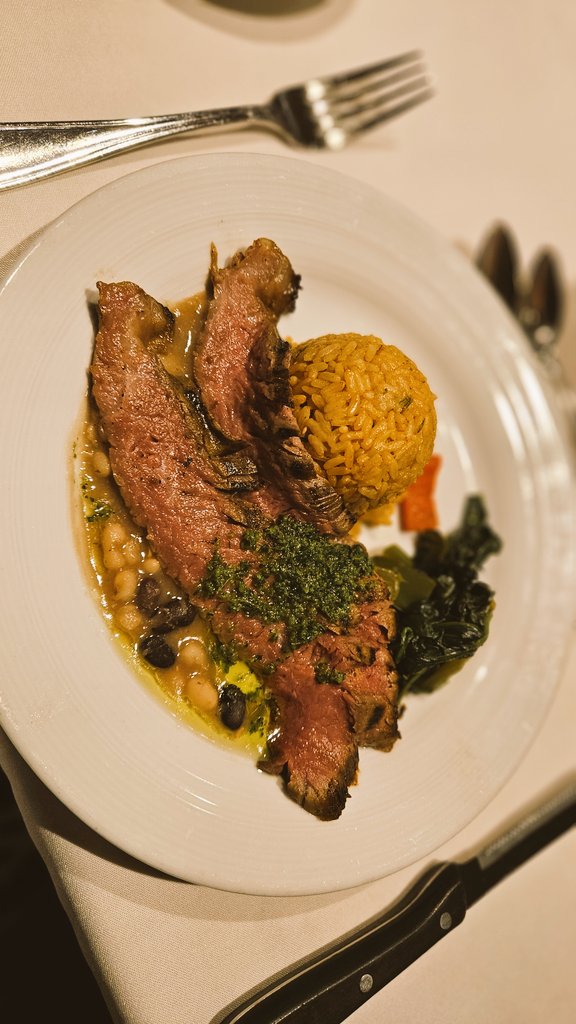 BreakPointBytes's tweet image. Escargots
Carne Asada
Shrimp Cocktail 
Toffee Cheesecake 
#foodie #dinner #fba