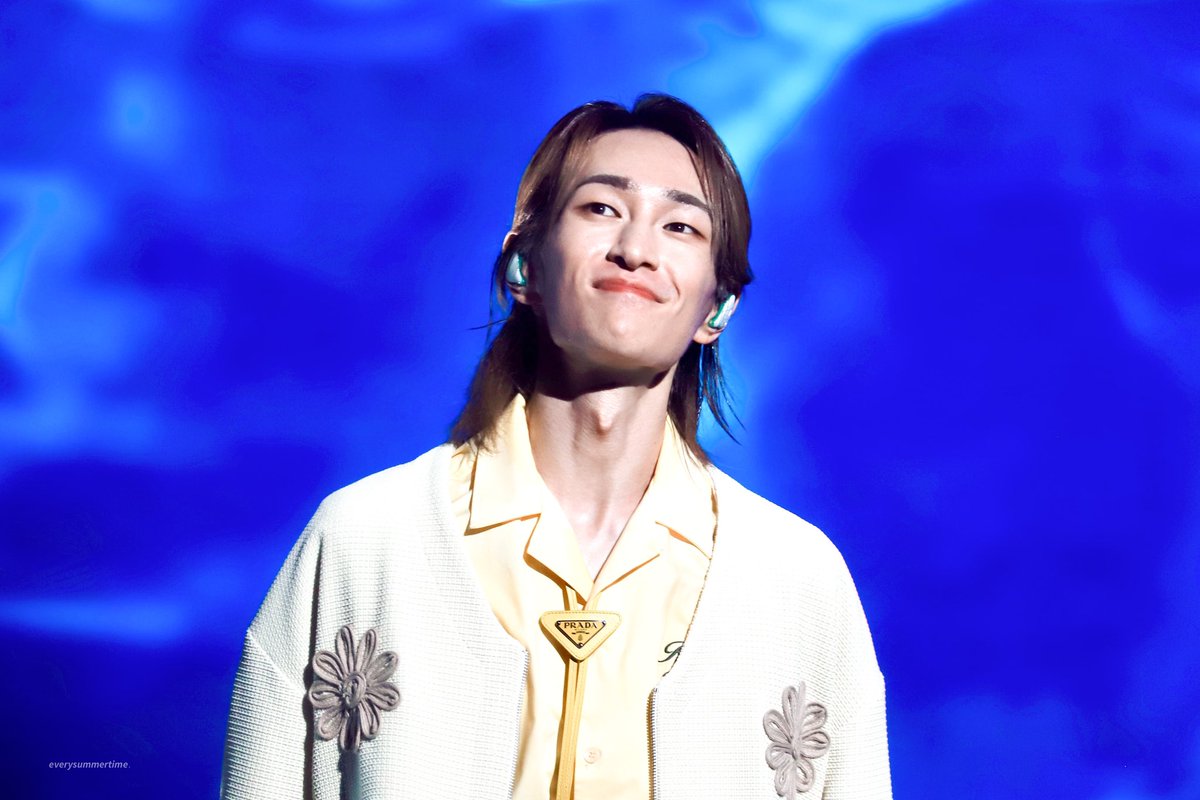 온유 #ONEW #オニュ@SHINee @ONEW_GRIFFIN