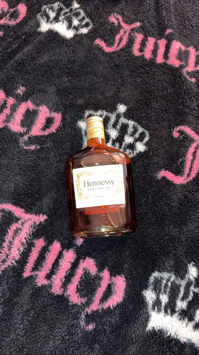 Insanemafia_'s tweet image. Who need a cut💈🤫if ykyk 
#barber #chicago #la #ie #socal #satx #htx #dtx #fyp #fypシ