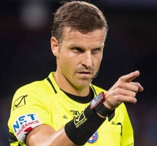 MurtasCristiano's tweet photo. L'arbitro La Penna ha arbitrato l'Inter in 11 partite di A: 
10 vittorie
1 pareggio
0 sconfitte 
Dal Var invece ha assistito a 10 partite di campionato dei nerazzurri: 
9 vittorie
1 pari 
0 confitte https://t.co/MYg6emt2RB