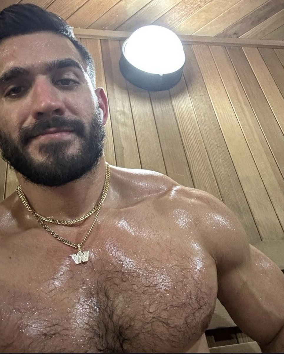 hot dudes tweet media