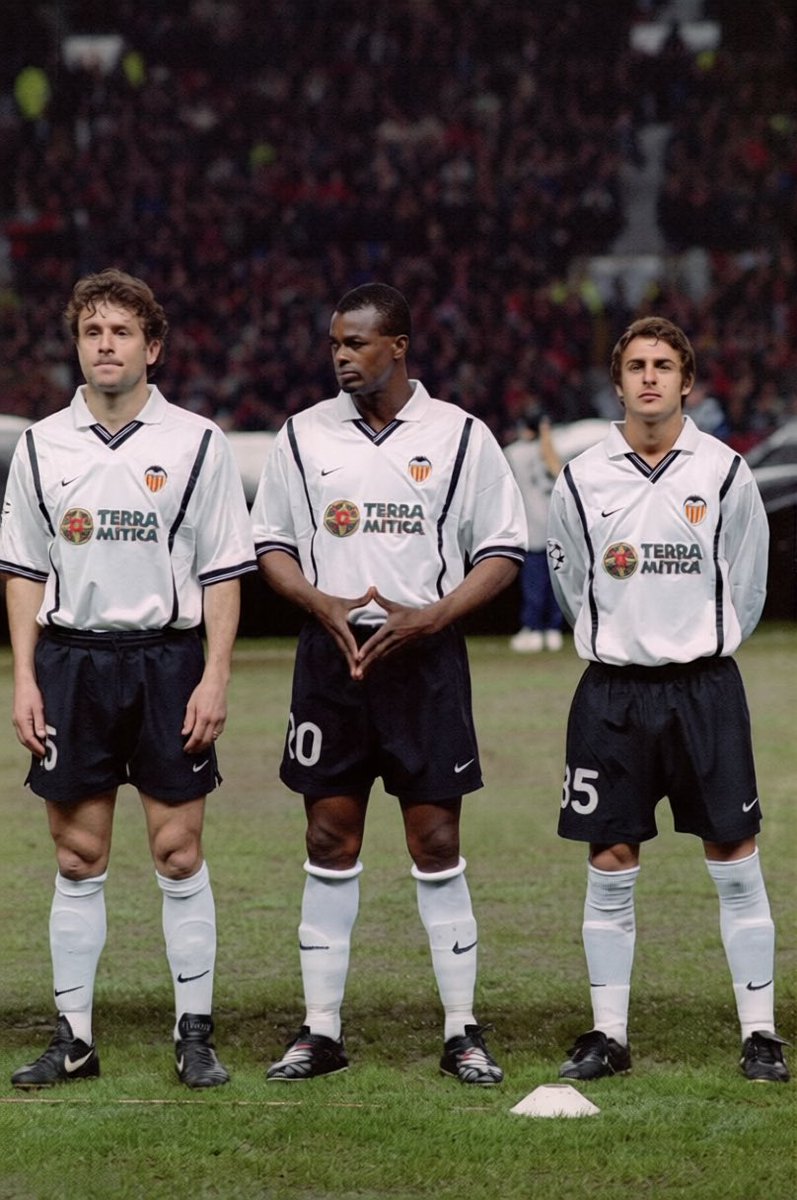 𝗖𝗶𝗯𝗲𝗿𝗰𝗵𝗲 tweet media