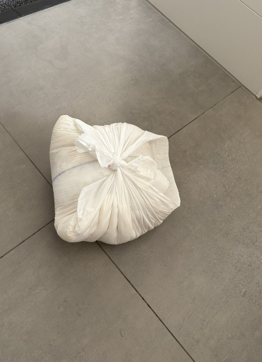 Diaperboy Simon tweet media