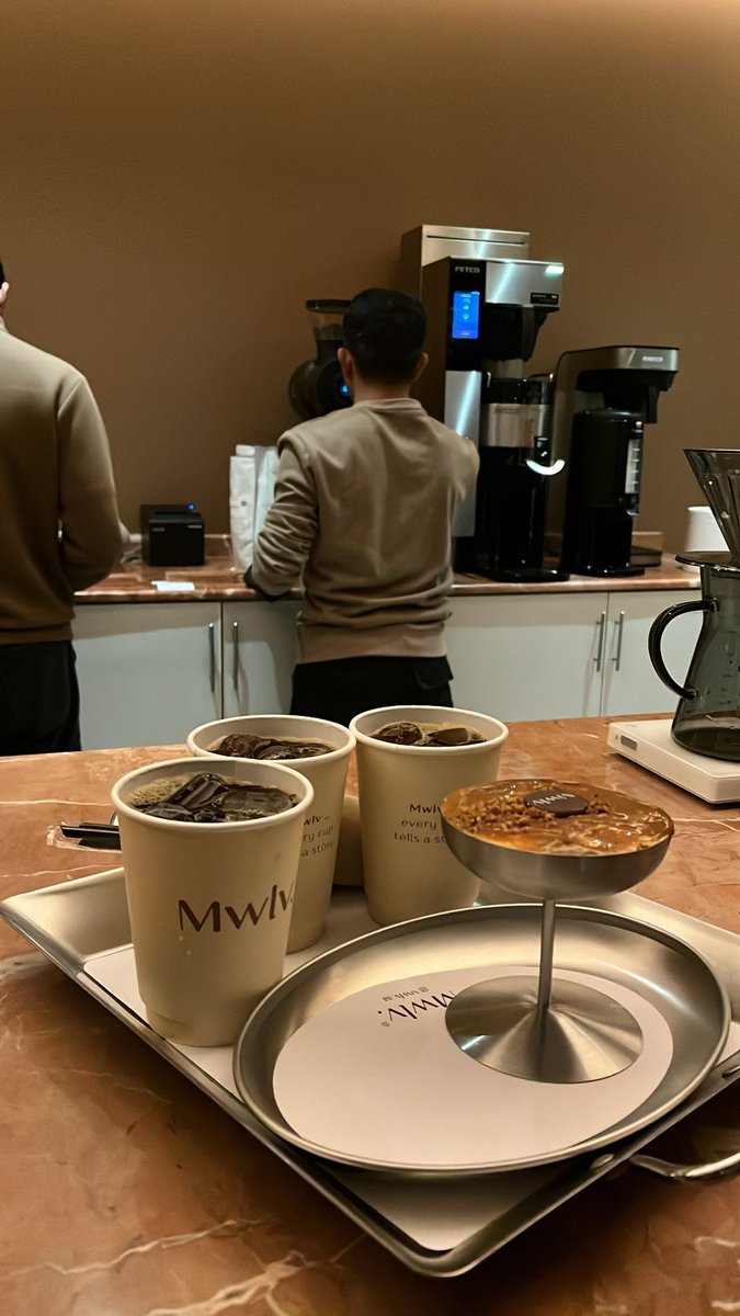 Hi there tweet media