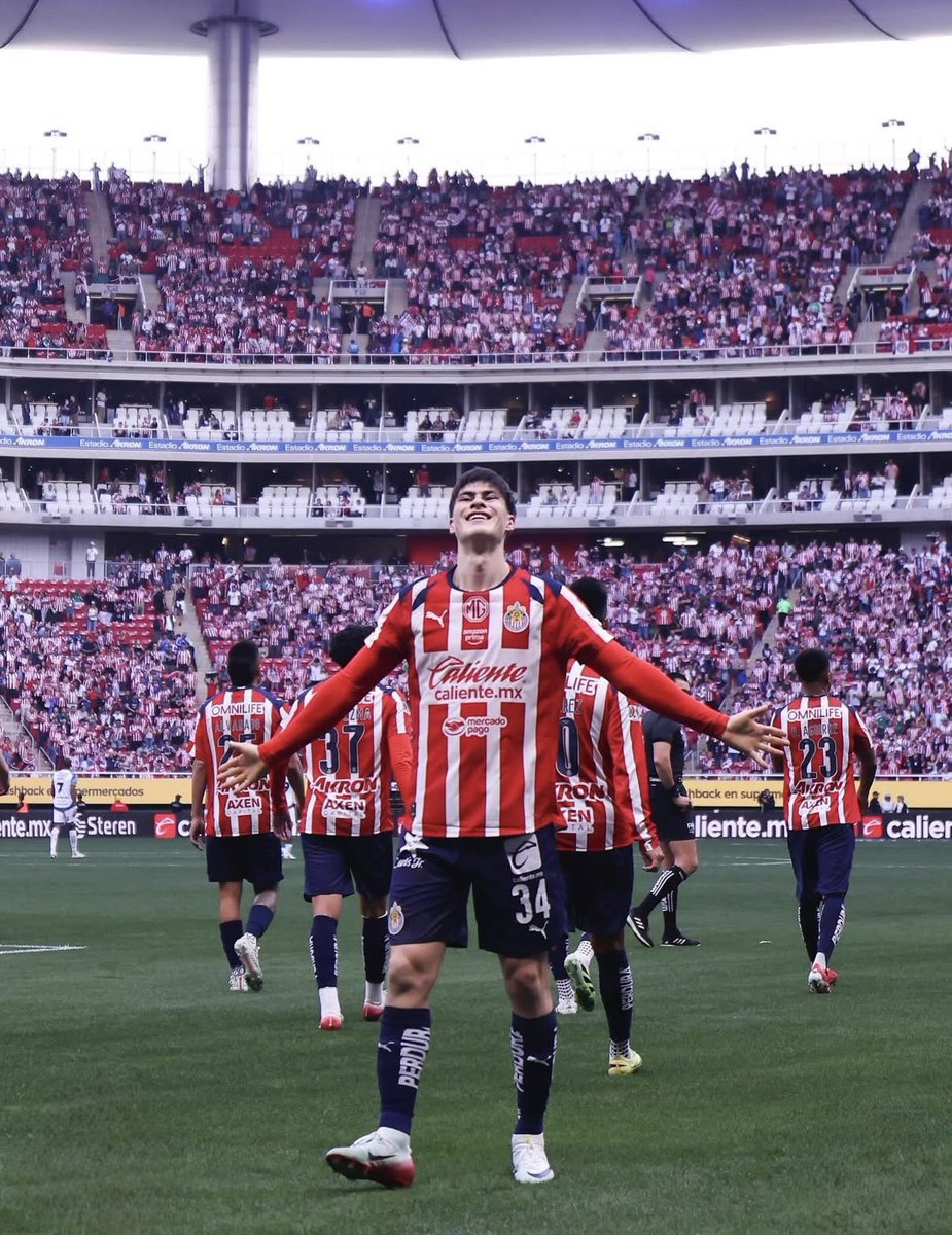 Si hoy anota gol Armando “la Hormiga” González en el Clásico Nacional: 

Regalo 3 cupos entre los comentarios para el Premium de todo el año que incluye MLB ❤️

Tienen que estarme siguiendo 🔄