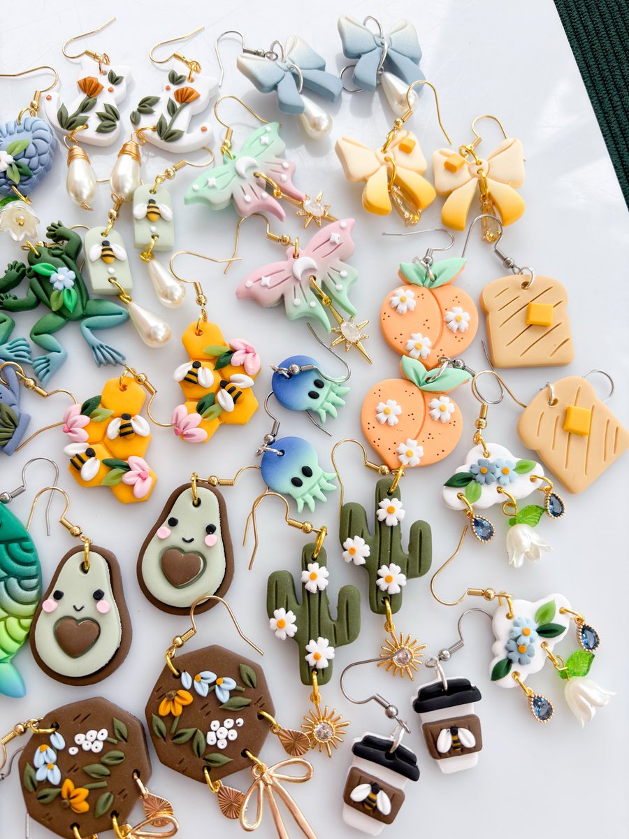 aimee makes earrings • tweet media