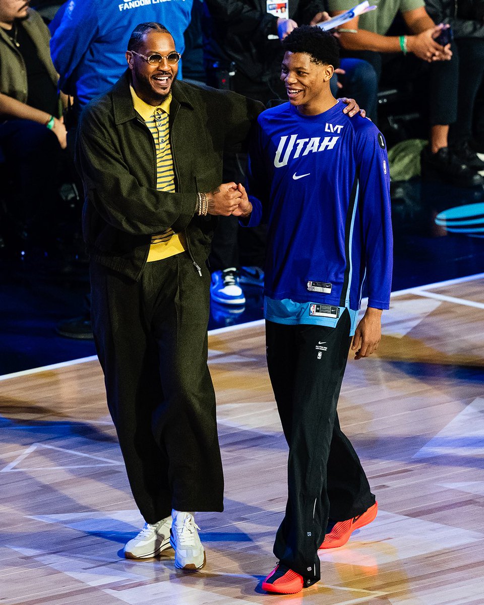 the future is bright ๐โญ๏ธ๐คฉ
#TakeNote | @NBAAllStar