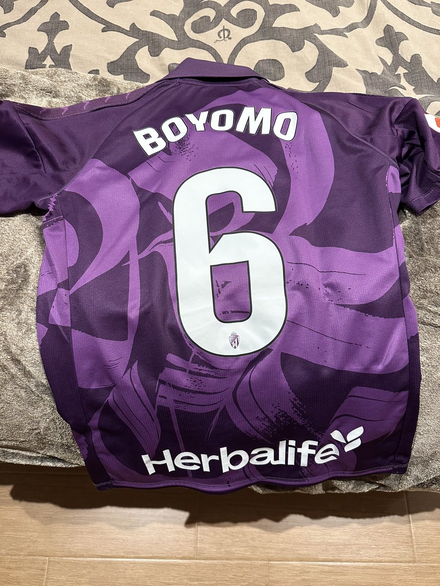 Que nos han hecho pequeño, que nos han hecho joder