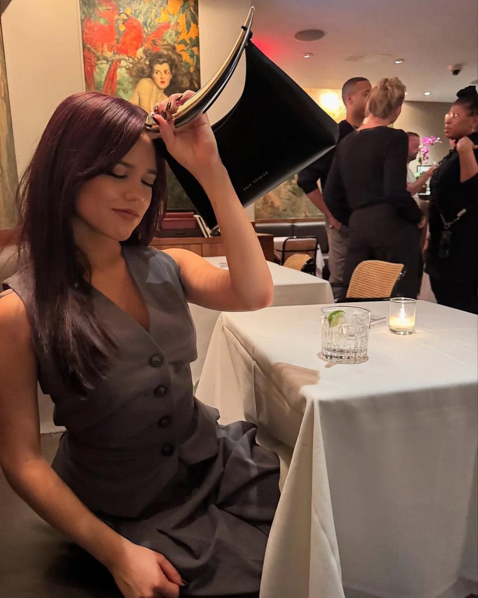 cairoswife's tweet image. On a date with my silly valentine