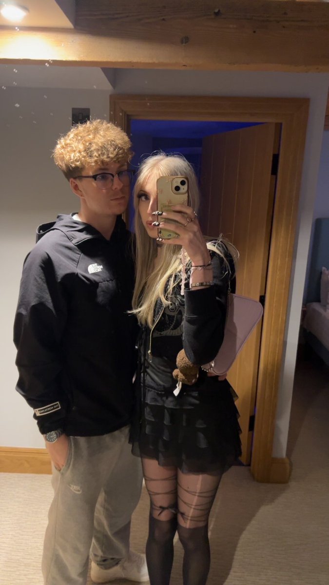 happy valentines <a href="/ivangutierress1/">Iván</a>