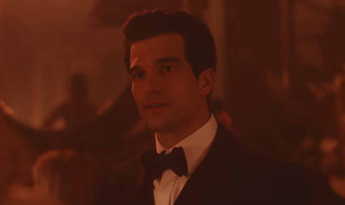 not sure if you are aware but you have your wonder woman and batman working in the same project right now <a href="/JamesGunn/">James Gunn</a>