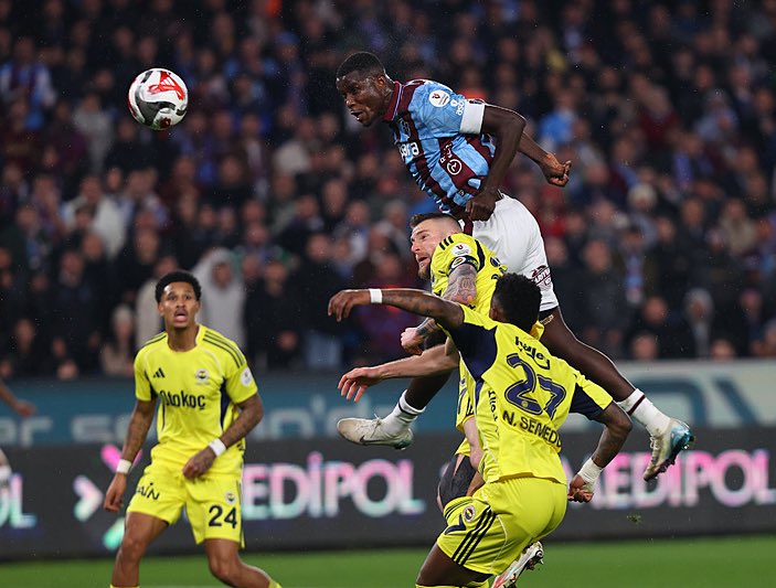 Deplasske tweet media