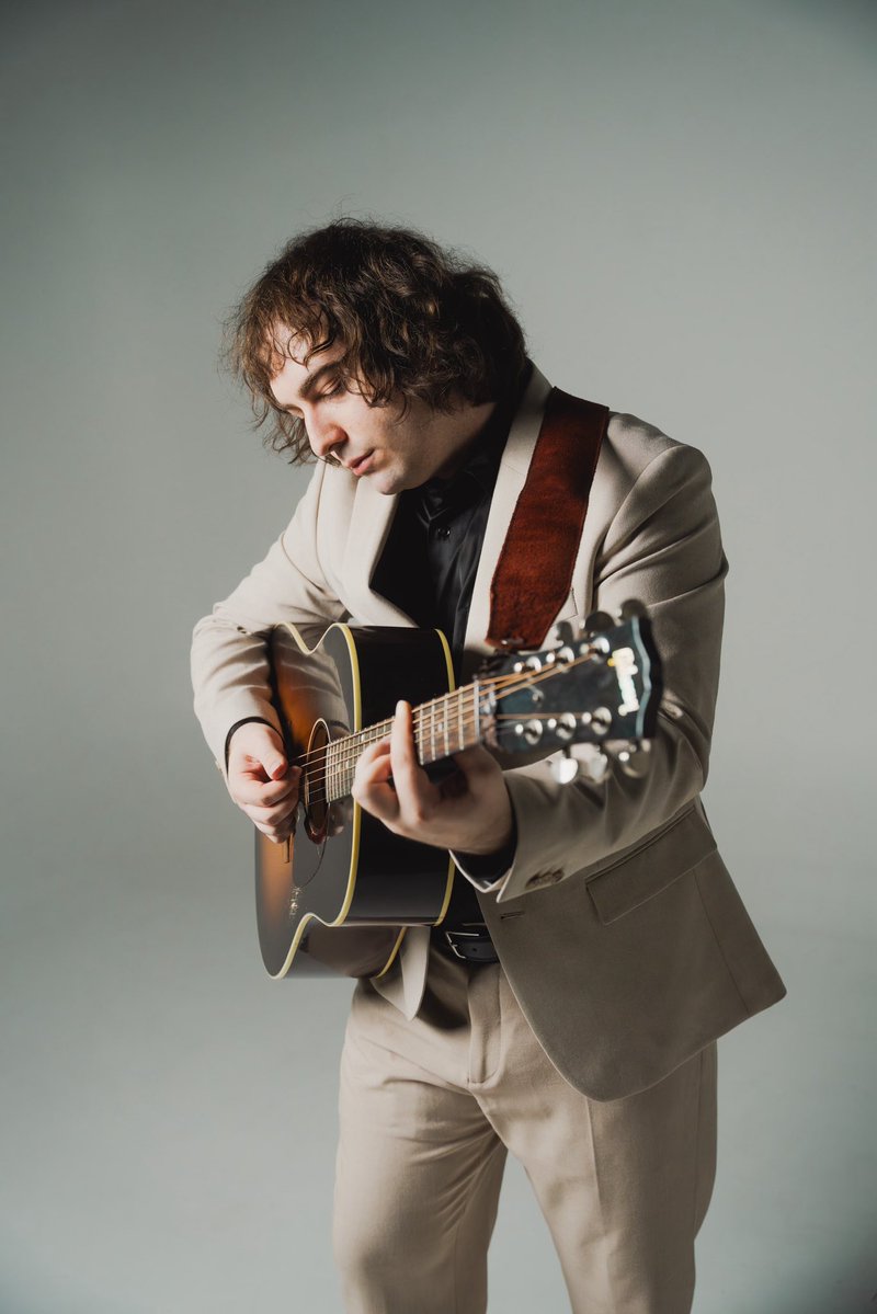 RhettRepko's tweet image. Happy Valentine’s Day 🖤
•
•
•
•
•
#AltPop #AlternativePop #IndiePop #AltRock #PopRock #IndieArtist #IndependentArtist #SingerSongwriter #NewMusic #AlternativeFashion #AltStyle #DarkRomance #GothAesthetic #GrungeAesthetic #IndieAesthetic