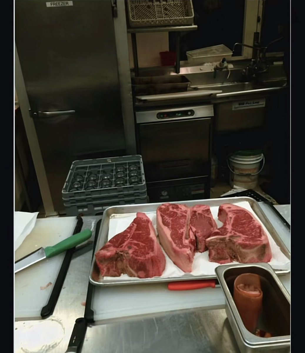 Ayesha Clinton ☆ tweet media