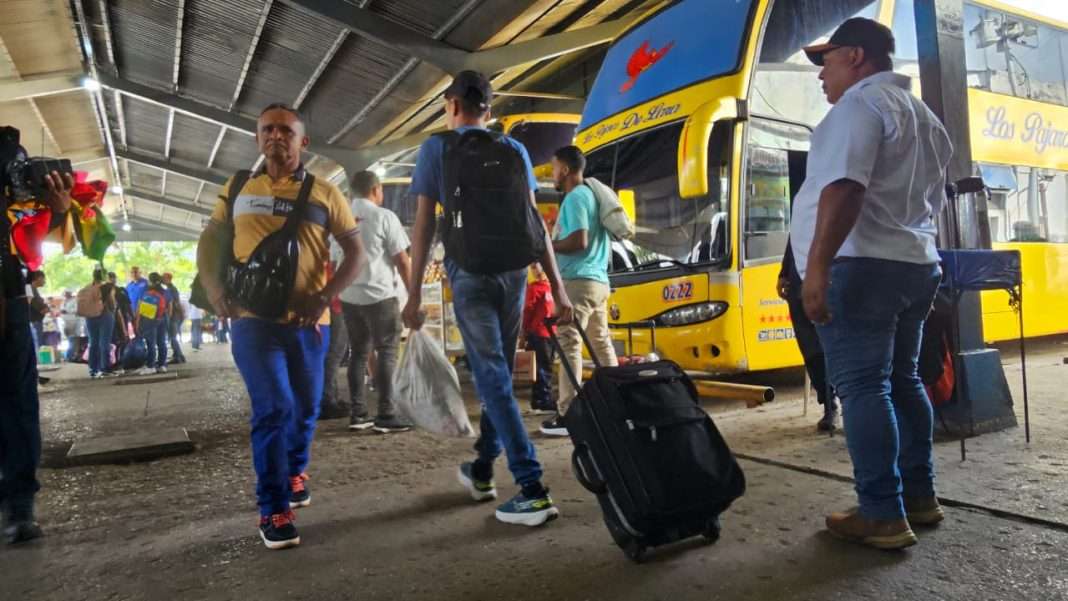 DanielMarcano20's tweet photo. Como parte de la Temporada Carnestolenda 2026 
Estiman movilizar a más de 12.000 pasajeros en Terminal de Maturín https://t.co/TQWIdXF5mn vía @Últimas Noticias
#CarnavalesPorLaPaz 
#BringThemBack https://t.co/QSM5y5ObyP