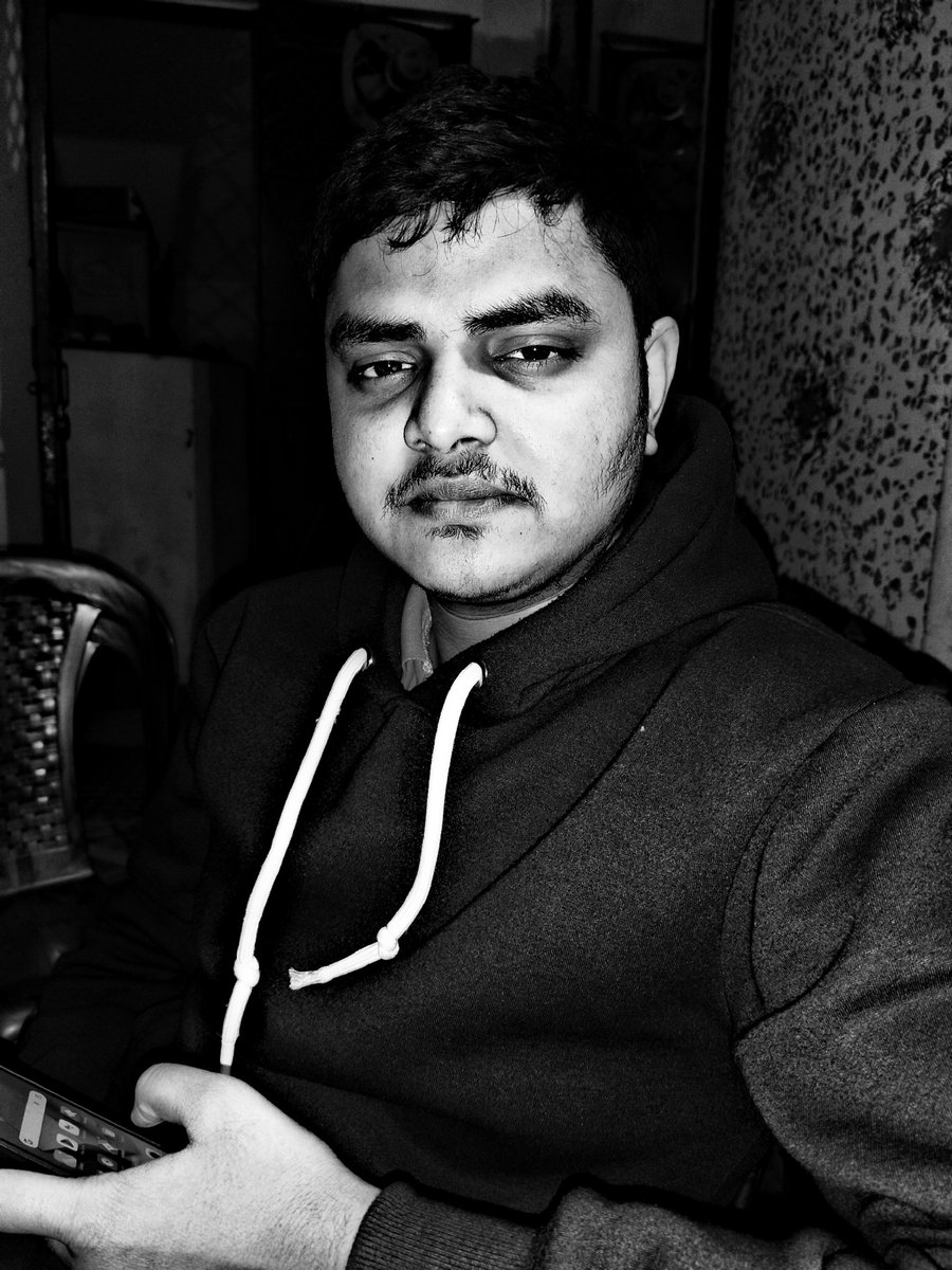 imsudhirk's tweet photo. अंत में कुछ ठीक नहीं होता 
अंत में सिर्फ अंत होता है 
किसी के सपनों का किसी की 
भावनाओं का या किसी के किरदार का !!!

#Imsudhirk https://t.co/lL5qtympg6