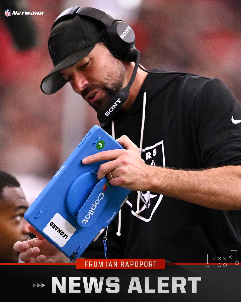 The #Raiders are expected to hire DL coach and run game coordinator Rob Leonard as their new defensive coordinator, per The Insiders. The two sides are finalizing a deal. 

Leonard earns the promotion, a key hire for coach Klint Kubiak. Leonard is also close with Maxx Crosby.