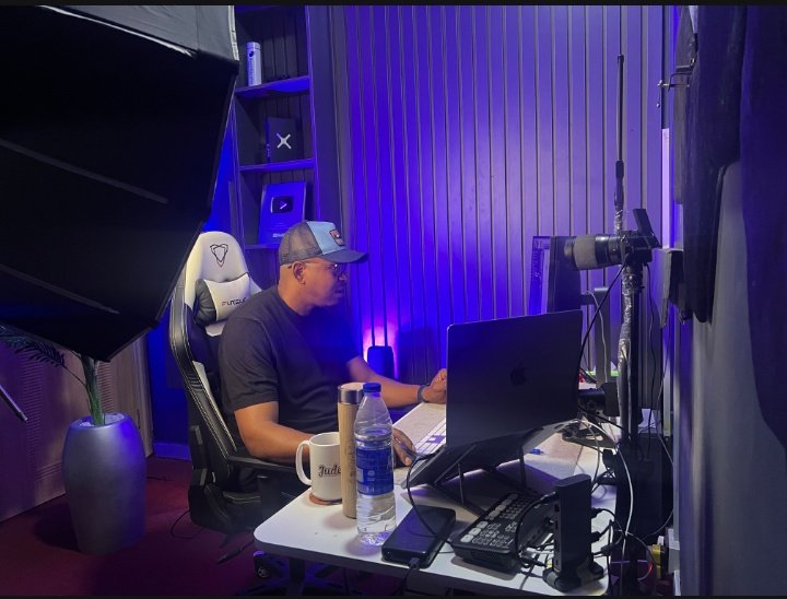 What if I say this was how I spent my Val👇

How did you spend your val?
Post with quotes 🤭