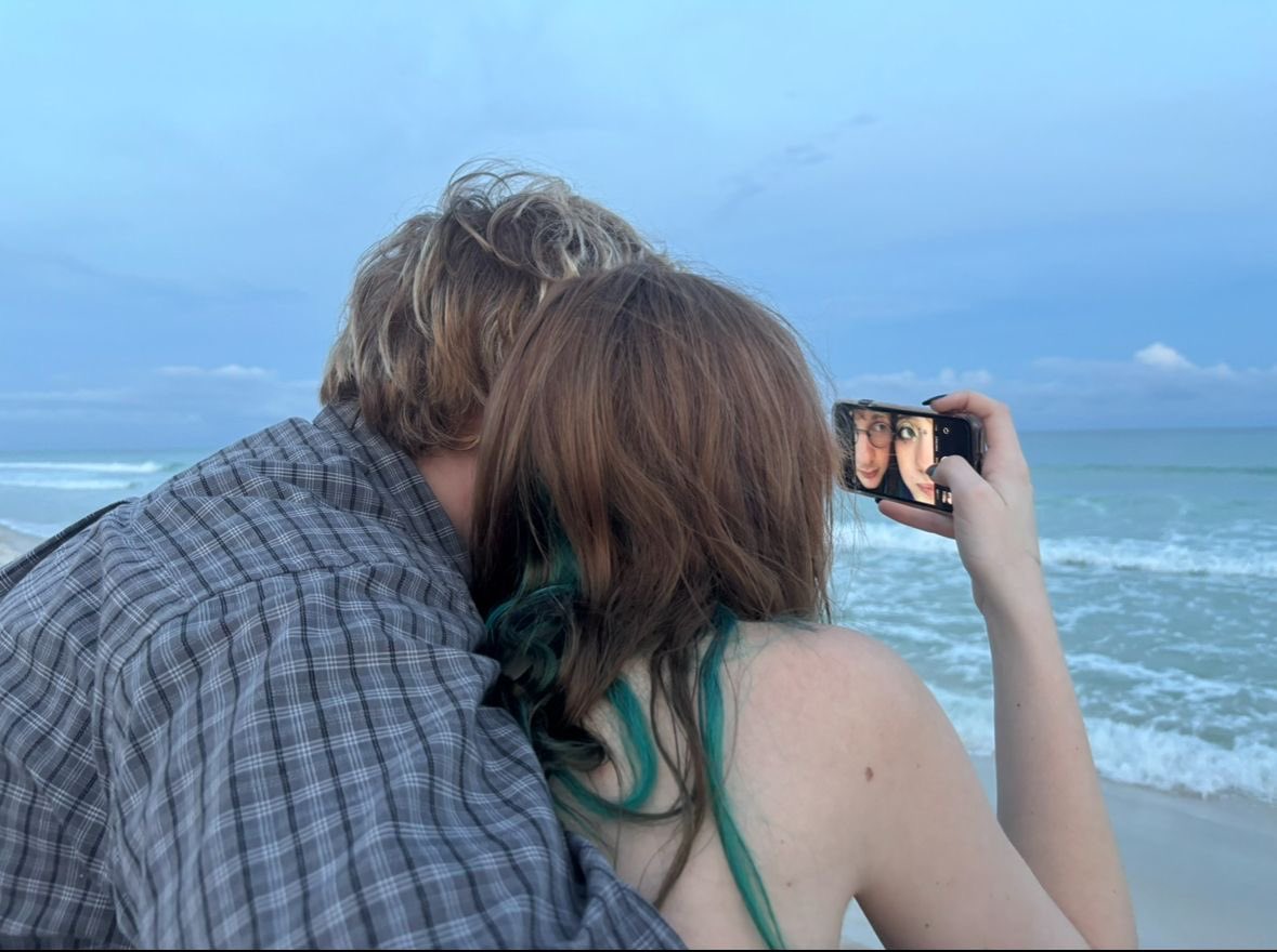 Happy Valentine’s Day from us to you 

<a href="/rihannanana05/">adri</a>