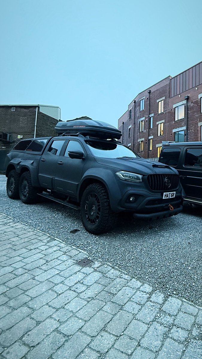 Samuel Hurst tweet media