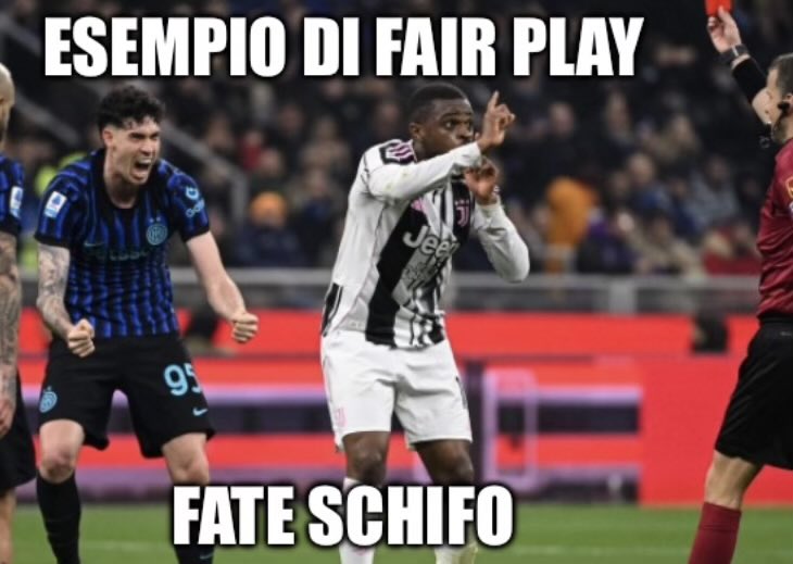 beabella68's tweet photo. Sbagliare può capitare, esultare così fa schifo al calcio, pessimo elemento, grande esempio per bambini tifosi e tutto il mondo calcio. 
Non siamo un movimento che merita i mondiali ma solo rifondazione totale!!! 

#bastoni mrd https://t.co/X3gRVmQv1Q